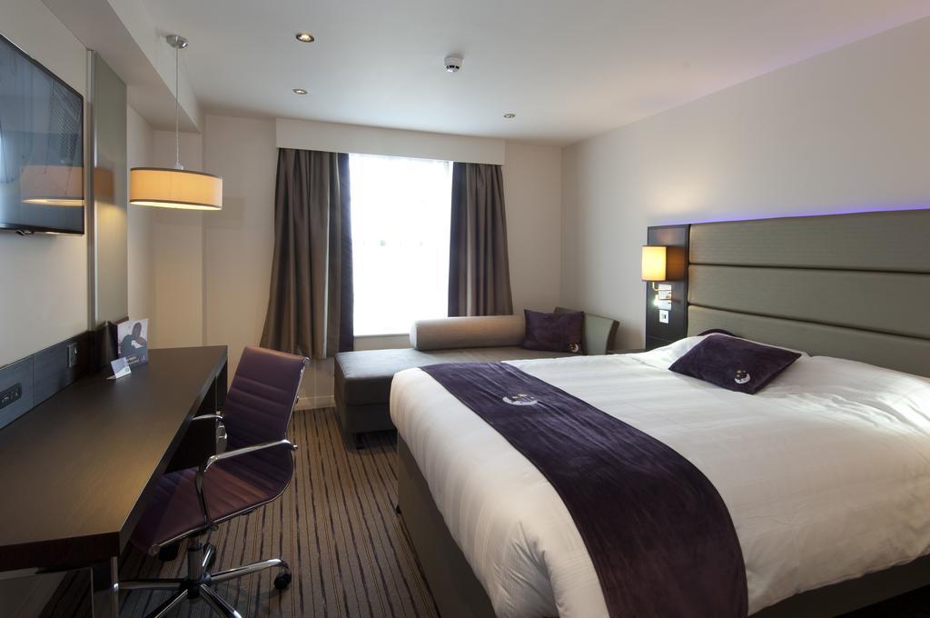 Premier Inn London City - Aldgate חדר תמונה